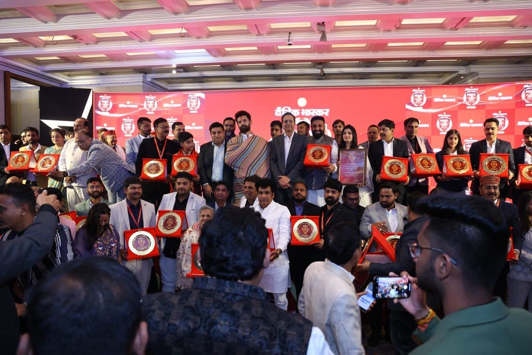 Rajendra Singh Rajput Honored by Chirag Paswan with Prime of Central India Award - Image 2