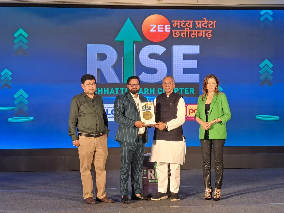 Zee News Award